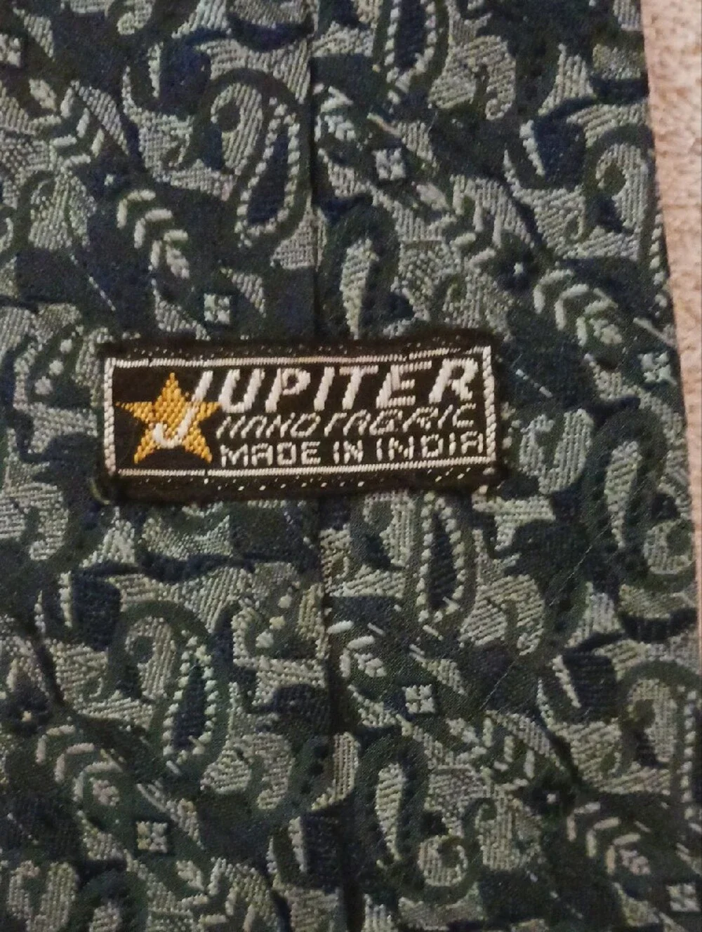 Men's Black and Green Paisley Tie - Classic Formal Accessory
